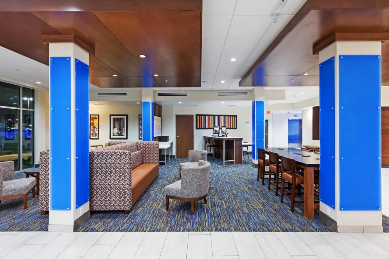 Holiday Inn Express & Suites Tulsa South - Woodland Hills By Ihg Экстерьер фото
