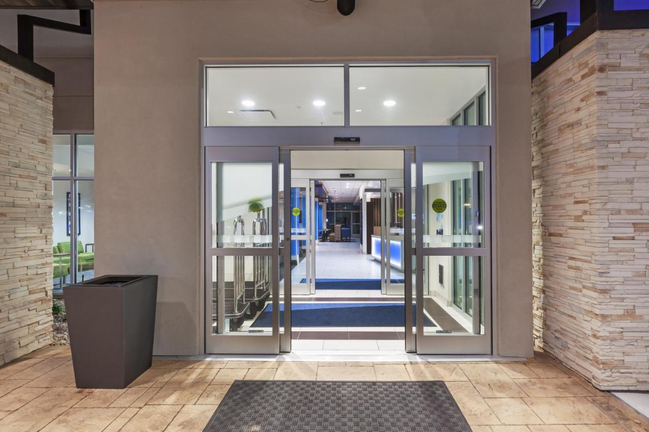 Holiday Inn Express & Suites Tulsa South - Woodland Hills By Ihg Экстерьер фото