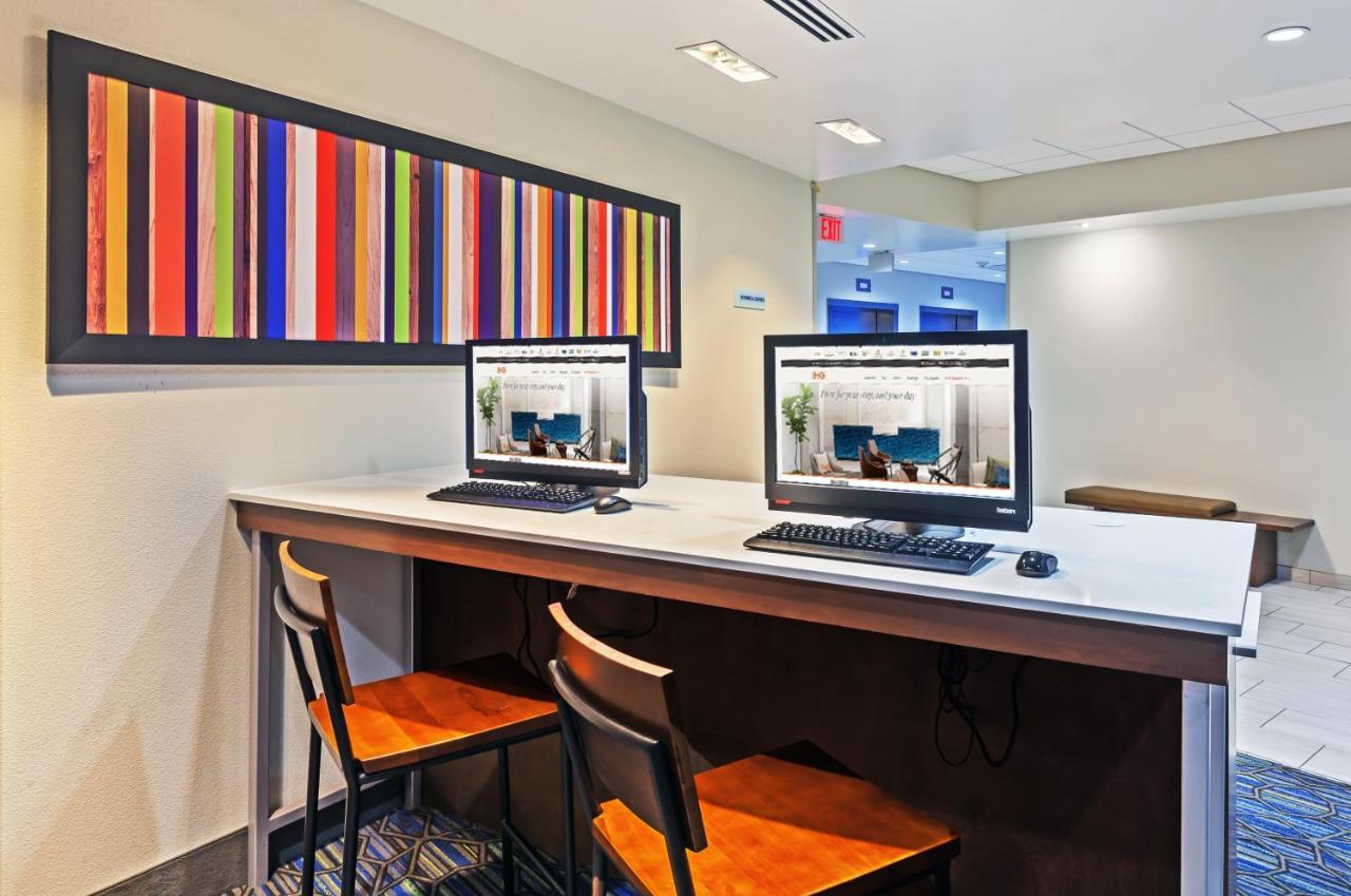 Holiday Inn Express & Suites Tulsa South - Woodland Hills By Ihg Экстерьер фото