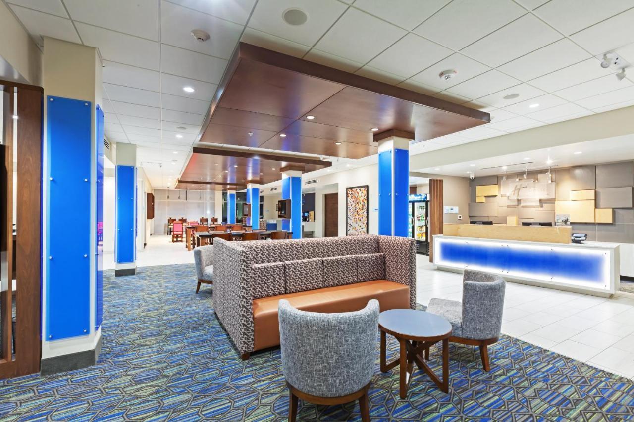 Holiday Inn Express & Suites Tulsa South - Woodland Hills By Ihg Экстерьер фото